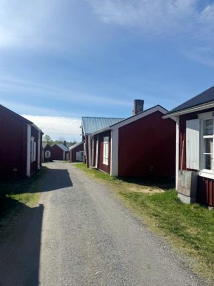 Linellgränd 340, Kyrkbyn