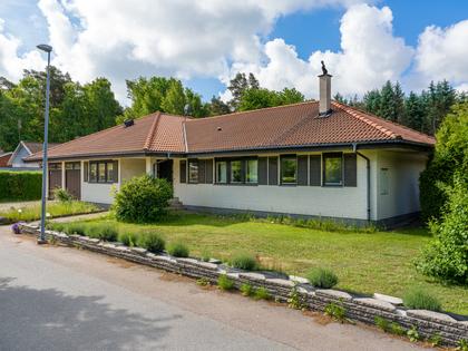 Stenkullavägen 10, Gualöv
