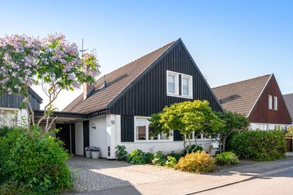 Smörblommestigen 21, Karlberg
