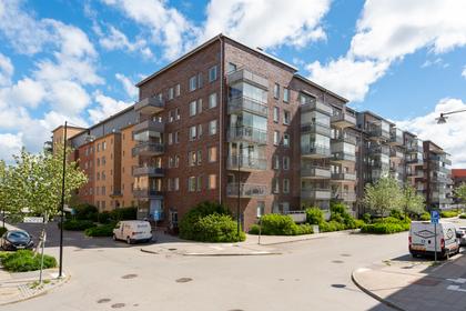 Tullgarnsgatan 16, Kungsängen