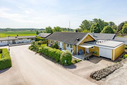 Måsängsvägen 3, Holm