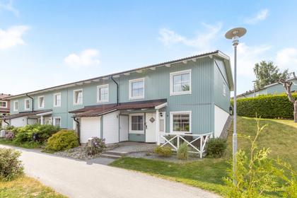 Tomtbacksvägen 14, Brunna