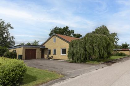 Föreningsgatan 6, Centrala Tråvad