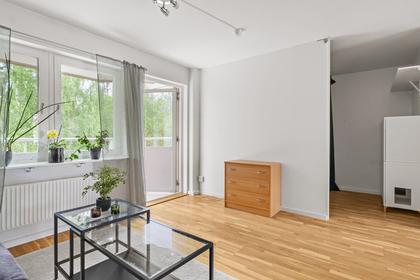 Kungsbackavägen 1, Granloholm