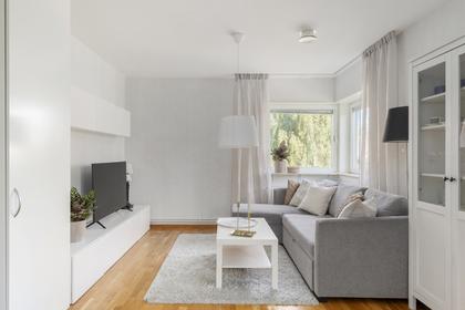 Älvans väg 25, Tomtebo