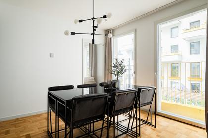 Vintergatan 2B, Centrala
