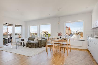 Poseidongatan 7, Öster Mälarstrand