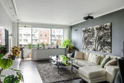 Krysshammarvägen 30, Huvudsta