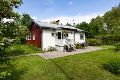 Perstorpsvägen 25, Almby