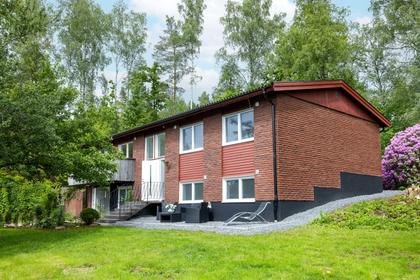 Stavhoppsvägen 8, Centrum