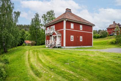 Pumpgatan 9, Långsele