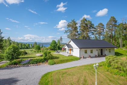 Kampåkern 102, Matfors