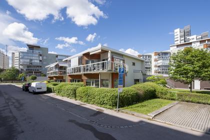 Packhusgatan 9, Östra Hamnen