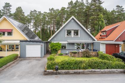 Hagtornsvägen 26, Bålsta