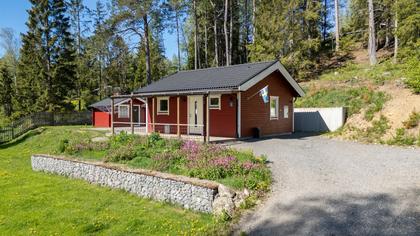 Lilla Hållsättravägen 14, Tungelsta