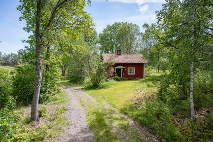 Målstena Fredrikslund, Åtvidaberg