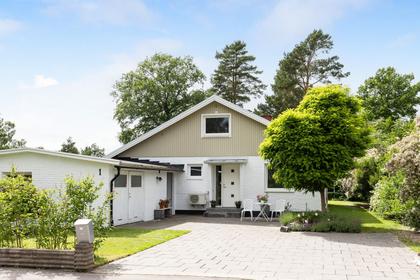 Åsvägen 1, Lindsdal