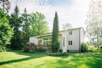 Svansbergsvägen 3, Sjötorp