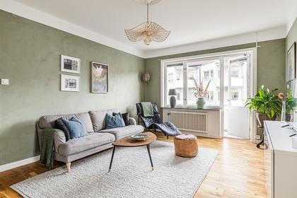 Drottninggatan 36B, Centralt