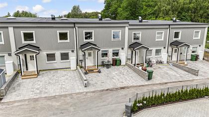 Klyvningsvägen 34, Botkyrka Alby