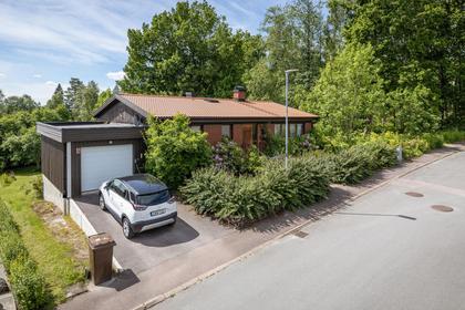Mäster Kalles väg 9, Arvika