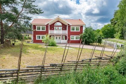 Skarpängsvägen 1A, Hästängsudd