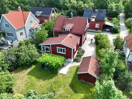 Länsmansvägen 15, Enskededalen