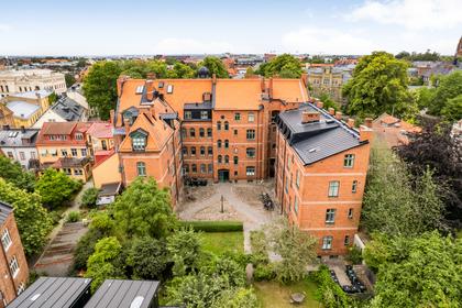 Sandgatan 12B, Centrum