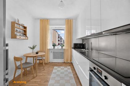 Kristinavägen 10A, Centralt
