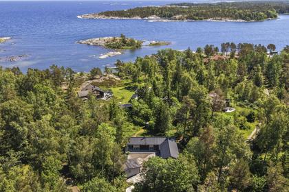 Utanå Skaten 32, Björkö