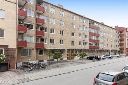 Sturegatan 3B, Centralt