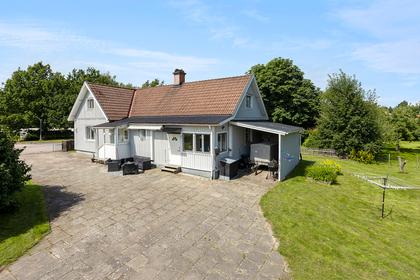 Herrgårdsvägen 11, Laxå