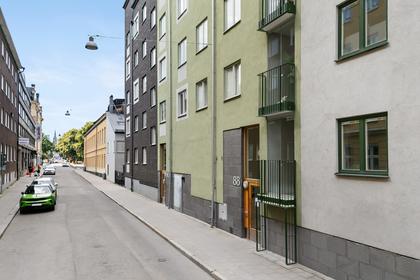 Slottsgatan 88, Centralt