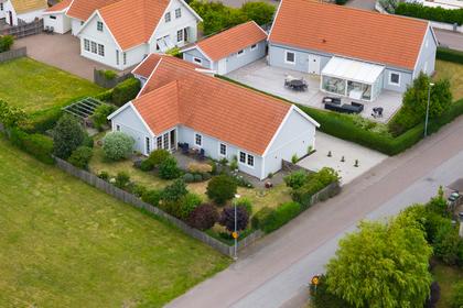 Gullregnsvägen 48, Nyhamnsläge