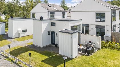 Skogskärrsvägen 12B, Högmora