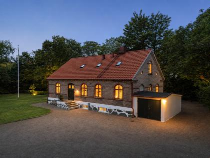 Sankt Andreas väg 27, Väsby