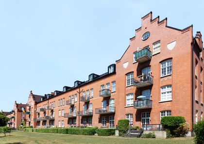 Björnstjernegatan 14C, Regementet