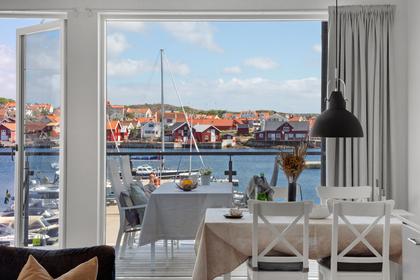 Prosteviken 33D, Skärhamn