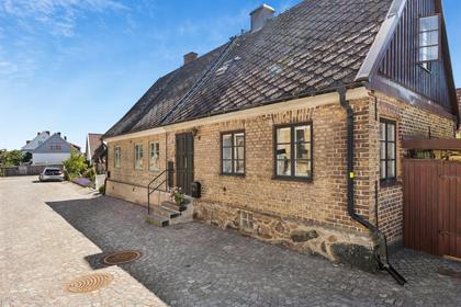 Långgatan 9, Råå