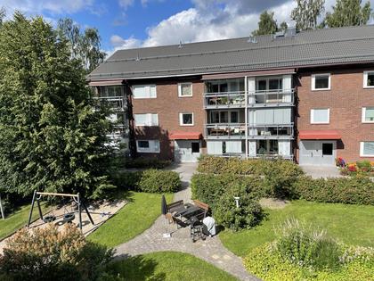 Östra Brinkvägen 31, Väst På Stan