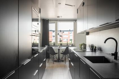 Västerlånggatan 28B, Centralt