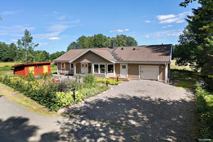 Hjälmetorpsvägen 17, Gräfsnäs