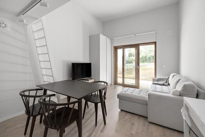 Knektvägen 43L, Stäket