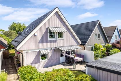 Harpungränd 13, Viksjö