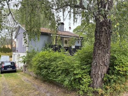 Byängsvägen 23, Ensta