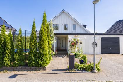 Håtunagränd 5, Brunnby Vik