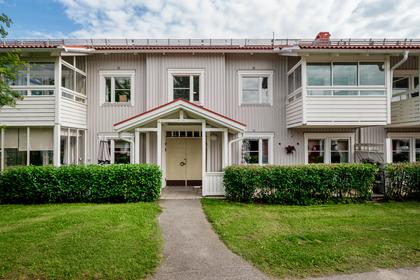 Östra Prinsgatan 36A, Väst På Stan