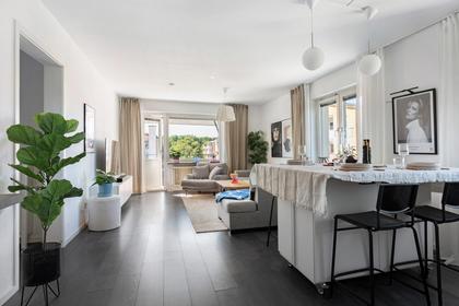 Tallåsvägen 8, Stigslund