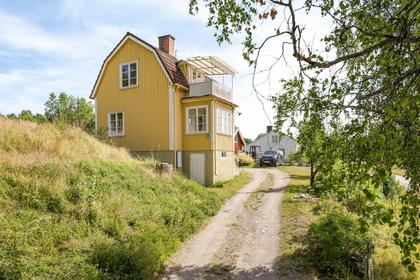 Norra Åbyggebyvägen 8, Norra Åbyggeby