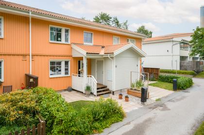 Rosenbloms väg 18, Lasarettsområdet